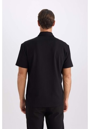 DeFacto Regular Fit Polo Yaka Yarım Fermuarlı Kısa Kollu Pilise Siyah Tişört B7355AX25SPBK81 DeFacto Regular Fit Polo Yaka Yarım Fermuarlı Kısa Kollu Pilise Siyah Tişört B7355AX25SPBK81