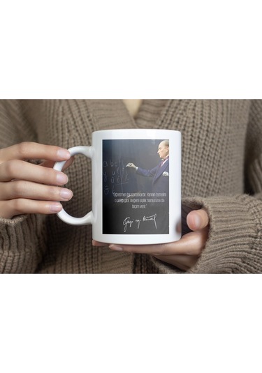 Atatürk Temalı Kupa Bardak Öğretmen Bir Sanatkardır Yazılı Öğretmenler Günü Hediye Kupası Beyaz