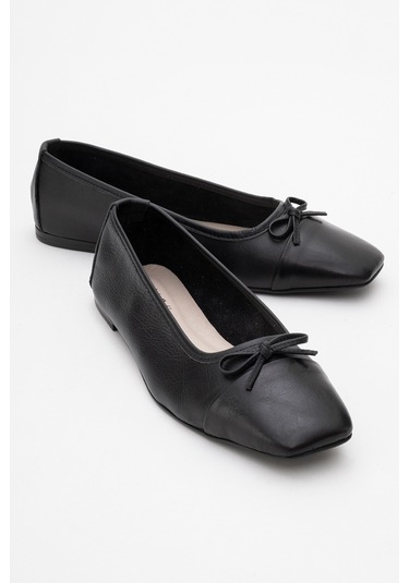 Romy Siyah-siyah Cilt Hakiki Deri Küt Burunlu Fiyonklu Kadın Babet Ayakkabı Siyah