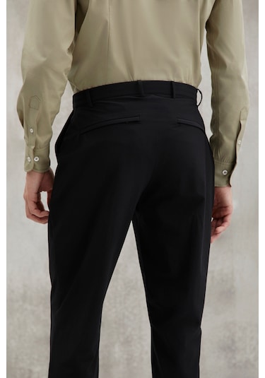 Vassel Erkek 360 Derece Esneyen Teknik Kumaşlı Fermuarlı Kordonlu Boru Paça Siyah Pantolon