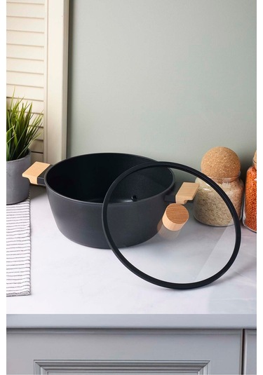 Cookwood Black İndüksiyon Tabanlı Ahşap Kulplu Kapaklı Seramik Derin Tencere 24 Cm Sıyah Siyah