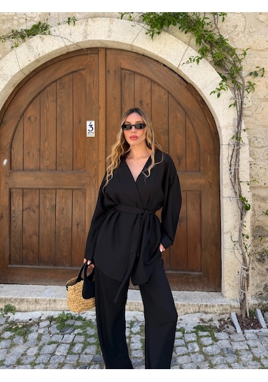 Laluvia Siyah Tek Düğmeli Kuşaklı Kimono Takım - 007