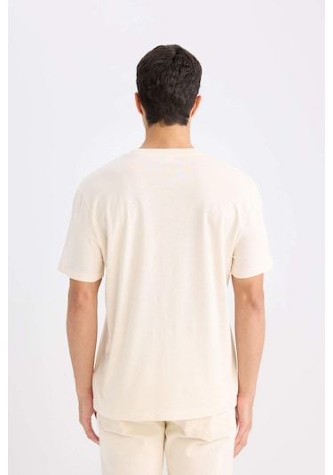 Defacto Pamuk New Regular Fit Bisiklet Yaka Basic Düz Kısa Kollu Tişört - Ekru V7699AZ25SPER98 Defacto Pamuk New Regular Fit Bisiklet Yaka Basic Düz Kısa Kollu Tişört - Ekru V7699AZ25SPER98
