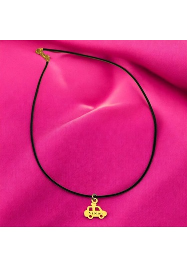 Vildan İsmine Özel Siyah Bağlıklı Araba Figürlü 14 Ayar Altın Plakalı Hediyelik Kolye-630isim Vildan