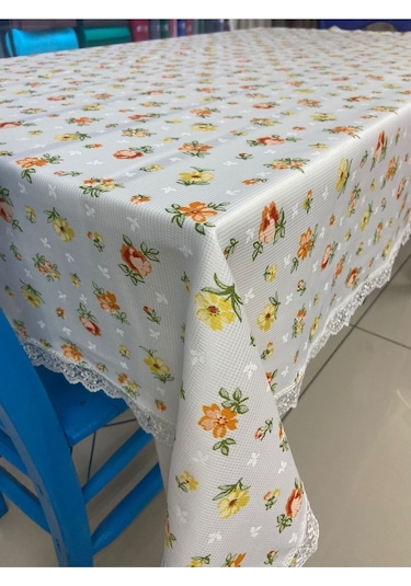 Leke Tutmaz Beyaz Gül Desenli Masa Örtüsü