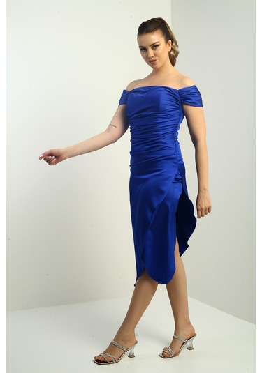 Kadın Madonna Yaka Drapeli Asimetrik Saten Kısa Elbise Saks