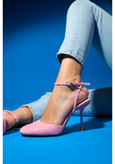 Luvishoes Blues Pembe Rugan Yuvarlak Burun Bilekten Bağlamalı Kadın Yüksek Topuklu Ayakkabı Pembe