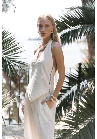 Mai Collection Mai Studios Co. Onagho Boyundan Bağlı Ekru Crop Ekru