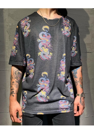 Insane Minds Drogon Desen Baskılı Oversize Tişört Çok Renkli