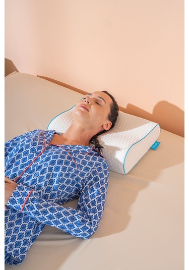 Boyun Destekli Ortopedik Visco Yastık 45x31x10/7 Cm Beyaz