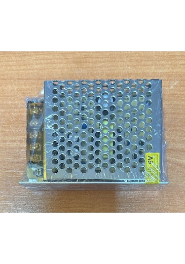 Bolled 12 Volt 3 Amper Metal Kalın Kasa Adaptör