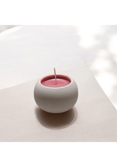 El Yapımı Mum Yuvarlak Beton Kapta Büyüleyici Soya Mumu
