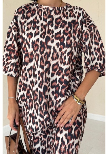 The İstanbul Leopar T-shirt Ve Pantolon Takım Çok Renkli