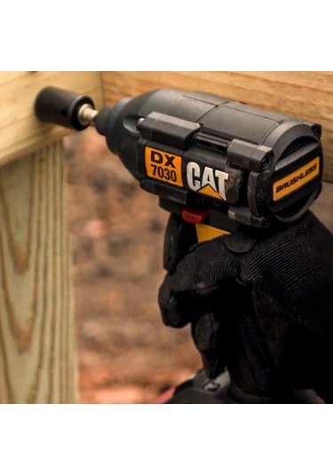 Cat DXK201 18V 2.0AH Li-ion Çift Akülü Darbeli Matkap + DX7030 + DA01903 Kombo Set