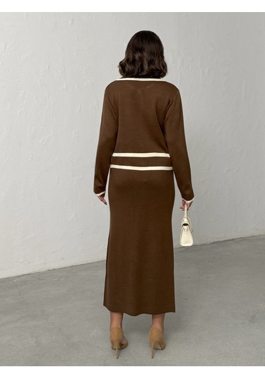 Kadın Inci Düğmeli Etekli Triko Takım Kahverengi