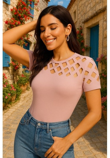 Modaserdem Kadın Kısa Kollu Baklava Desen Lazer Kesim Ithal Krep Bluz Pembe