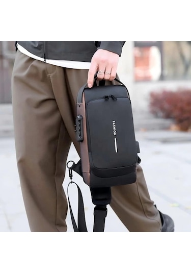 Powerbank Destekli Erkek Ön Göğüs Çantası Çok Renkli