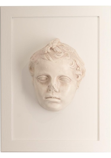 Eros Baş Duvar Heykeli