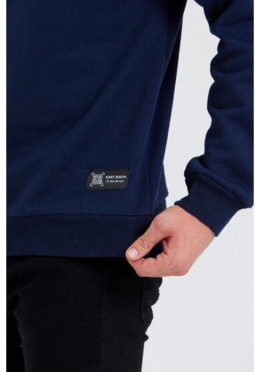 MMetalic Bisiklet Yaka Etiket Detayı İçi Pamuklu Erkek Sweatshirt Lacivert