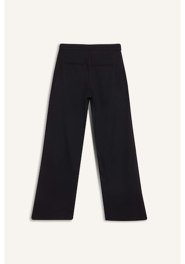 DeFacto Coool Wide Leg Kumaş Pantolon Geniş Paça Normal Bel E1369AX24WNBK27 DeFacto Coool Wide Leg Kumaş Pantolon Geniş Paça Normal Bel E1369AX24WNBK27