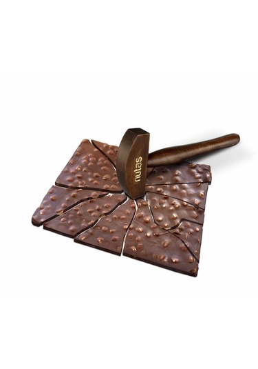 Nutas Fındıklı Sütlü Çikolata - 580g Çekiçli Özel Kutu