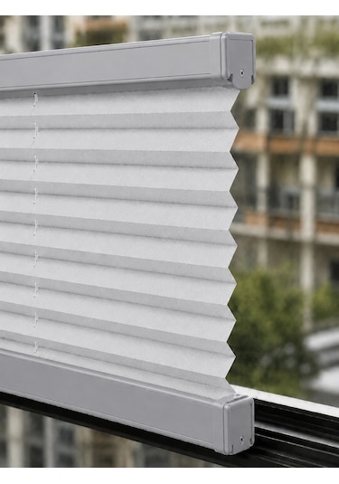 %100 Karartma Plise Perde Açık Gri Kumaş + Gri Profil Kasa Cam Balkon Perdesi