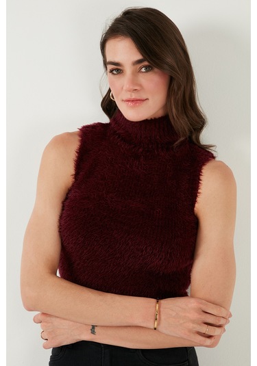 Lela Yumuşak Tüylü Slim Fit Balıkçı Yaka Crop Bayan Süveter 4615566 Bordo