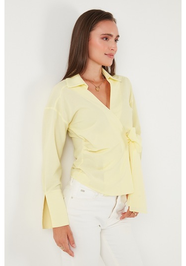 Lela Pamuklu Regular Fit Uzun Kollu Bağlama Detaylı Bayan Gömlek 65200538 Sarı
