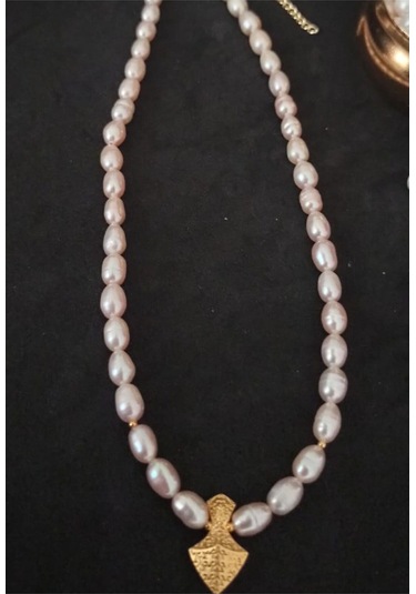 24k Altın Kaplama Gerçek Somon İnci Mızrak Detaylı Dorikalı Tasar Çok Renkli