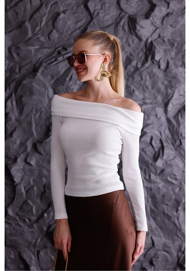Madonna Yaka Uzun Kollu Fitilli Kadın Bluz Beyaz