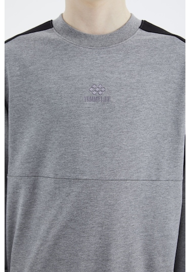 Tommy Life Gri Melanj Basic O Yaka Erkek Çocuk Sweatshirt - 11182 Gri Melanj