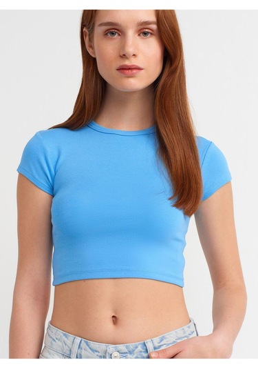 Dilvin Vücuda Oturan Likralı Crop Top-836 Mavi