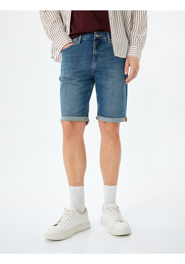 Koton Katlamalı Paça Bermuda Slim Fit Jean Şort Orta İndigo 5sam40009ıd İndigo