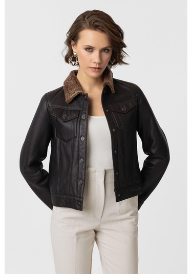 Kahve İris Kolları Ve Beden İçi Kuzu Kürkü Kadın Mont Kahverengi