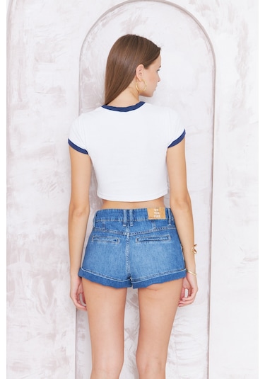 Kutaf Kadın Mavi Yandan Cepli Denim Şort 001
