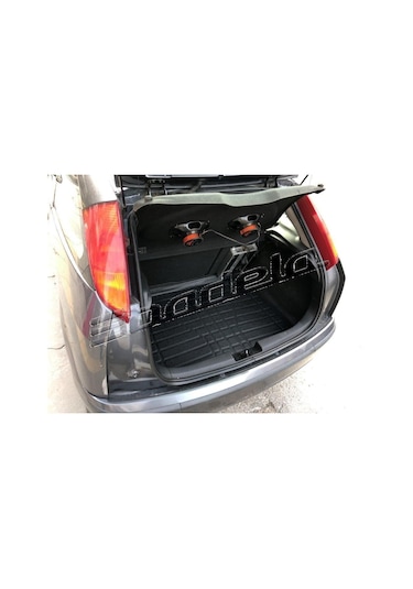 2004 Ford Focus 1 Hb Bagaj Havuzu Araca Özel 3D Badela Marka