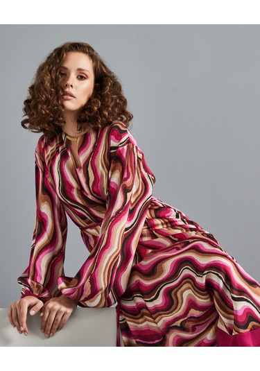 Renkli Desenli Kadın Elbise - Beli Şerit Detaylı - Uzun Kollu - Modern Ve Şık Tasarım - Günlük Ve Özel Gün İçin Elbise Fuşya