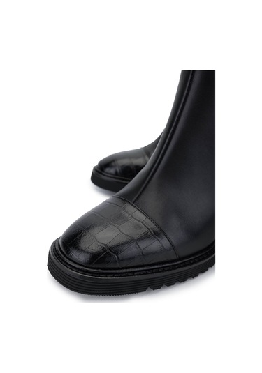 Tamer Tanca Kadın Hakiki Deri Siyah Deri Casual Bot 33 416 Bn Bot Sk24-25 Sıyah Dr Siyah