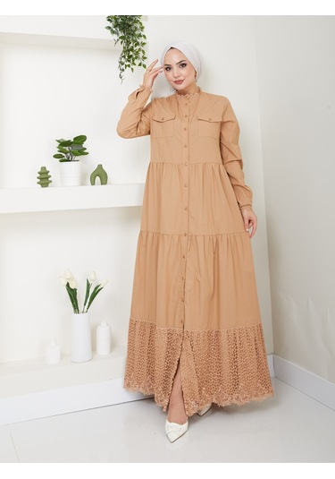 Dantelli Doğal Kumaşlı Boydan Düğmeli Kot Elbise Camel