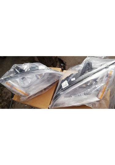 Ford Focus 2 20052008 Tyc Ön Far YÖn Seçenekli Sağ Far
