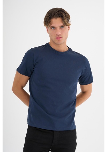 Erkek Lacivert %100 Pamuklu Standart Kalıp T-shirt Siyah
