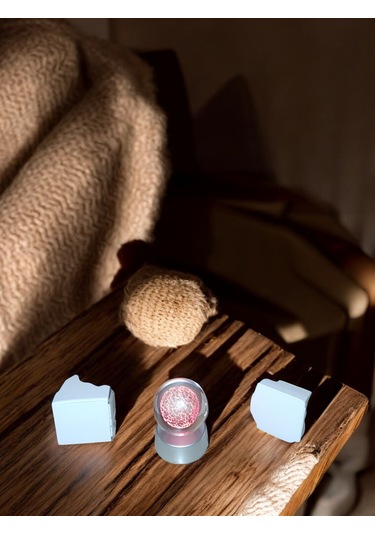 Turkuaz Renk Işıklı Küre Biblo