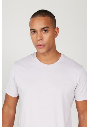 Ac&Co / Altınyıldız Classics Slim Fit Bisiklet Yaka Kısa Kol Pamuklu Erkek Tişört - Lila Ac&Co / Altınyıldız Classics Slim Fit Bisiklet Yaka Kısa Kol Pamuklu Erkek Tişört - Lila