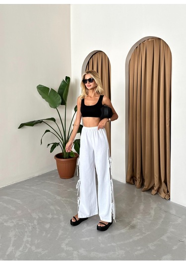 Beyaz %100 Pamuk Yan Yırtmaç Ve Bağlama Detaylı Pantolon Beyaz