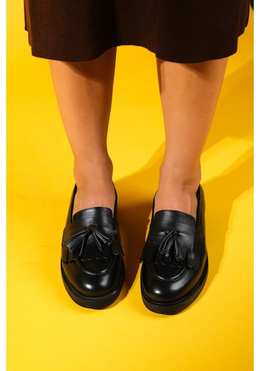 Milina Siyah Cilt Püsküllü Hakiki Deri Kadın Loafer Ayakkabı Siyah