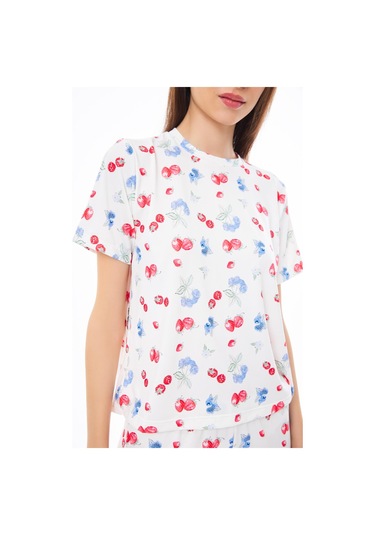 Premium Kadın Pijama Takımı Meyve Desenli Yumuşak Dokulu Kısa Kollu Bisiklet Yaka Krem