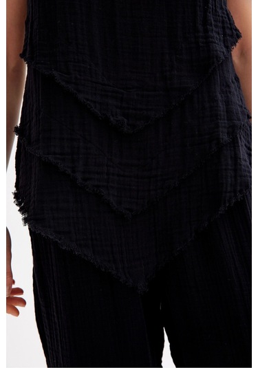 Pamuk Müslin Üçgen Bluz - Şık Ve Rahat Yaz Tasarımı Siyah