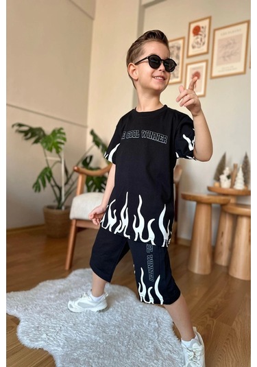 Yeni Sezon Alev Desenli Siyah Renk Erkek Çocuk Şortlu Takım Siyah