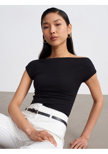 Dilvin 32839 Geniş Yaka Basic T-shirt-siyah