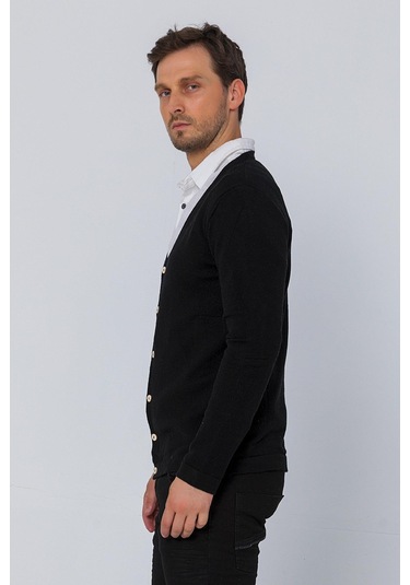 Erkek Regular Fit Düğmeli V Yaka Hırka 001